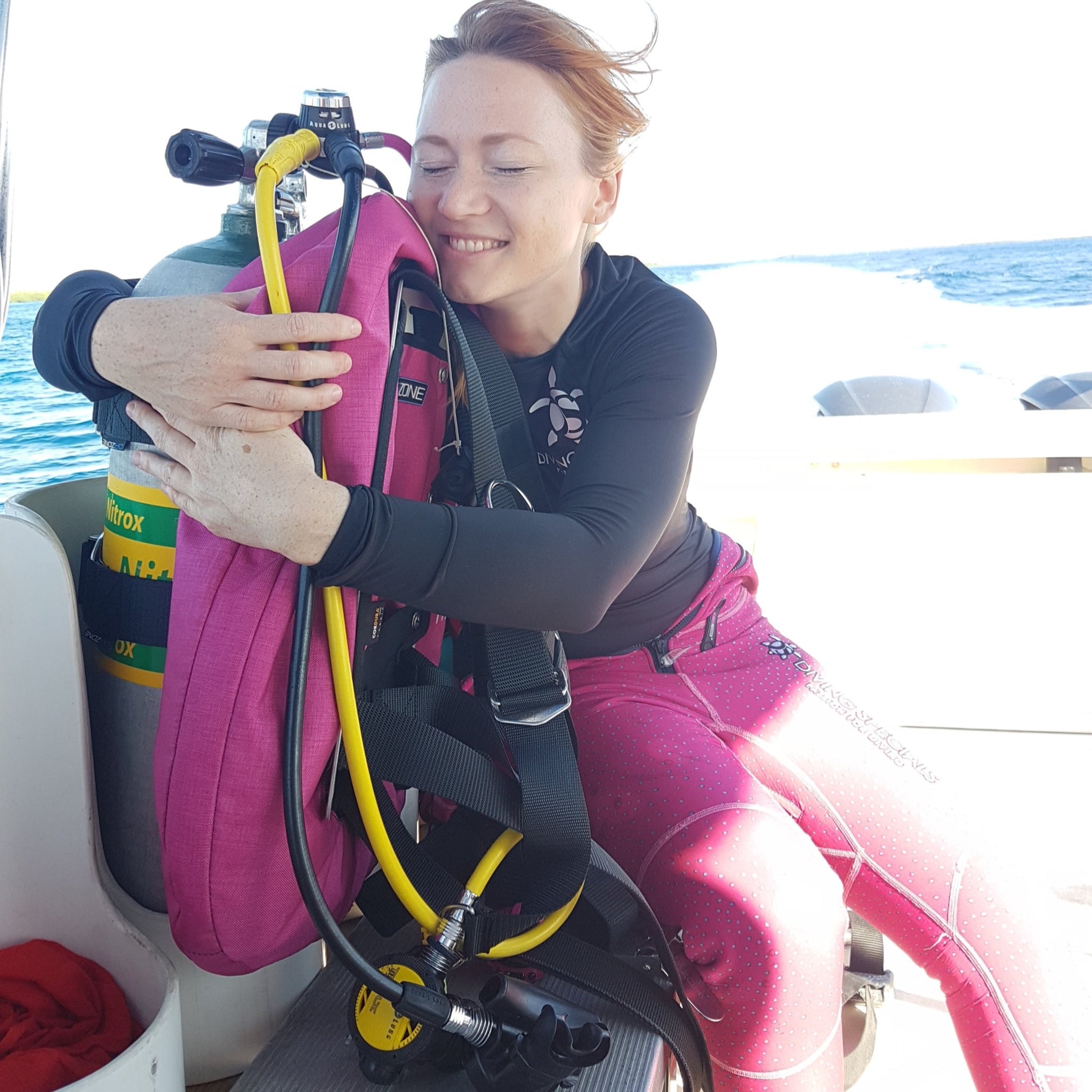 Hugging the ping Travel Wing
