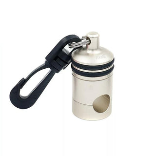 Magnetic Regulator Hose Holder close up view