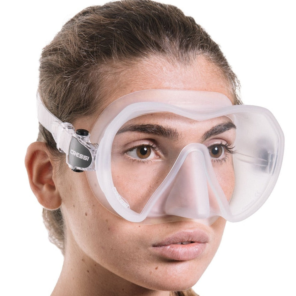 Cressi Z1 white worn by a woman